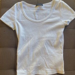 Brandy Melville white zelly top